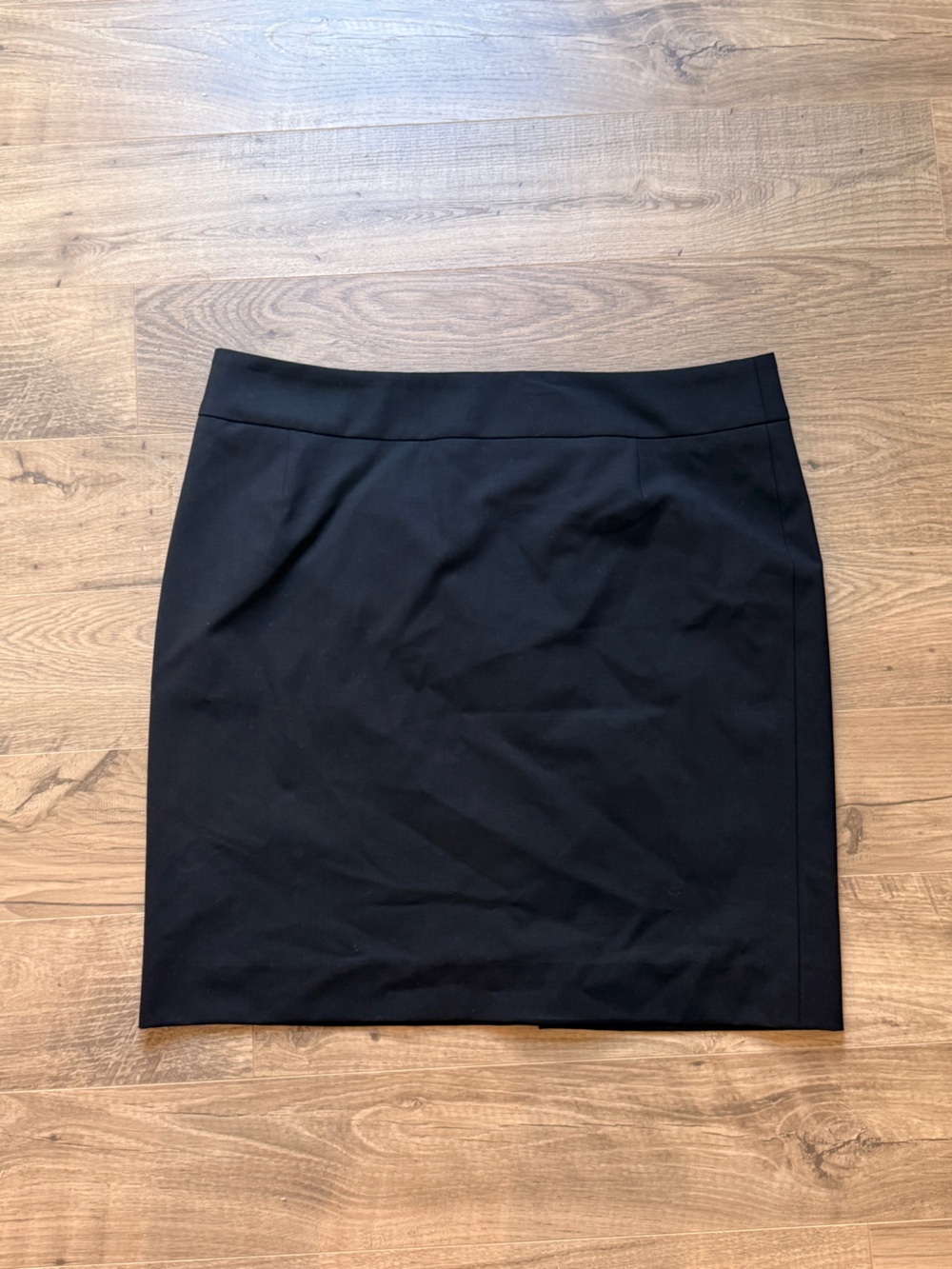 Hugo Boss Black Tailored Skirt Fully lined - Size 14